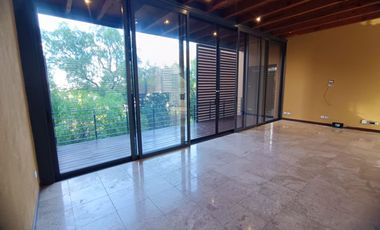 EXCLUSIVO DEPA EN RENTA CON ALBERCA GYM VISTA AL CAMPO DE GOLF EN BALVANERA GOLF POLO & COUNTRY CLUB  QUERÉTARO