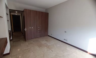 EXCLUSIVO DEPA EN RENTA CON ALBERCA GYM VISTA AL CAMPO DE GOLF EN BALVANERA GOLF POLO & COUNTRY CLUB  QUERÉTARO