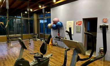 EXCLUSIVO DEPA EN RENTA CON ALBERCA GYM VISTA AL CAMPO DE GOLF EN BALVANERA GOLF POLO & COUNTRY CLUB  QUERÉTARO