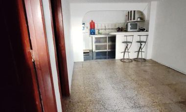 Bajo de precio !! Se vende casa con Suite adicional en Sauces 3