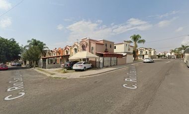 CASA EN VENTA FRACC URBI PASEOS DE SANTIAGO TONALA JALISCO