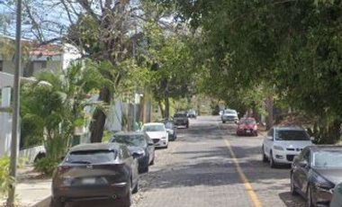 ¡¡Haz Que Tu Dinero Trabaje Para Ti Hoy !! Venta de Hermosa Casa en Exclusiva Zona, Fracc. Marina Vallarta, Puerto Vallarta, Jal.