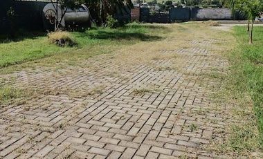 Venta de terreno comercial con local comercial en Zapotlanejo