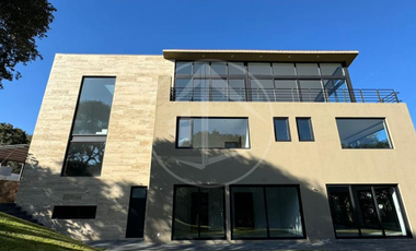 Residencia con IMPRESIONANTE jardín plano y espectacular vista Para Estrenar En Rancho San Juan