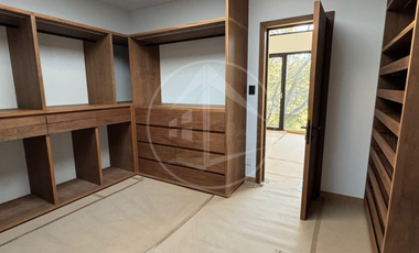 Residencia con IMPRESIONANTE jardín plano y espectacular vista Para Estrenar En Rancho San Juan