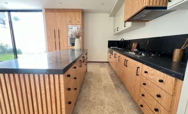 Casa en Venta en San Angel V con una hermosa cocina.