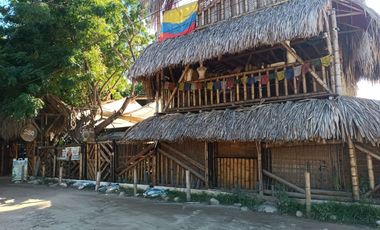 SE VENDE HOTEL A 300 MTS DE LA PLAYA EN PALOMINO COLOMBIA