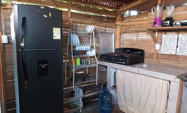 SE VENDE HOTEL A 300 MTS DE LA PLAYA EN PALOMINO COLOMBIA
