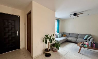 casa en venta sobre avenida en pozos ideal para casa habitación o negocio