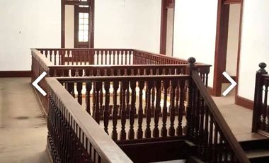 VENTA DE LINDA CASONA EN JESUS MARIA IDEAL PARA EMPRESAS DIVERSAS, CENTROS MEDICOS Y DENTALES, INSTITUTOS, ETC.