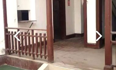 VENTA DE LINDA CASONA EN JESUS MARIA IDEAL PARA EMPRESAS DIVERSAS, CENTROS MEDICOS Y DENTALES, INSTITUTOS, ETC.