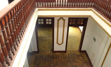 VENTA DE LINDA CASONA EN JESUS MARIA IDEAL PARA EMPRESAS DIVERSAS, CENTROS MEDICOS Y DENTALES, INSTITUTOS, ETC.