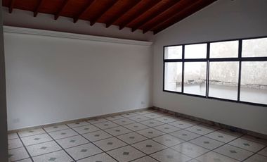 46664 Casa Comercial en Arriendo Laureles