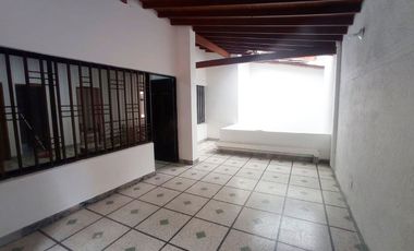 46664 Casa Comercial en Arriendo Laureles