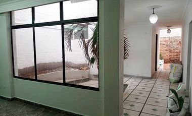 46664 Casa Comercial en Arriendo Laureles