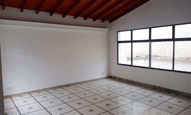 46664 Casa Comercial en Arriendo Laureles