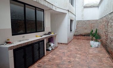 46664 Casa Comercial en Arriendo Laureles