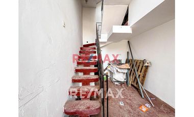 Casa En Venta De 3 Pisos En Ventanilla