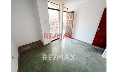 Casa En Venta De 3 Pisos En Ventanilla