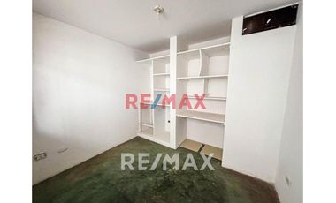 Casa En Venta De 3 Pisos En Ventanilla