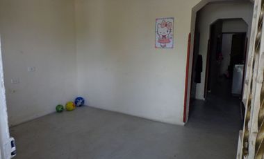 VENTA EXCELENTE CASA EN BARRIO BOSQUE NORTE DIVIDIDA EN 2 APTOS