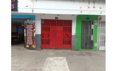 VENTA CASA ZONA COMERCIAL 145 m