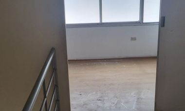 VENDO EXCELENTE LOCAL COMERCIAL EN AVENIDA IDEAL PARA EMPRESAS, CENTROS MEDICOS Y DENTALES, NEGOCIOS DIVERSOS.