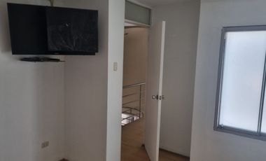 VENDO EXCELENTE LOCAL COMERCIAL EN AVENIDA IDEAL PARA EMPRESAS, CENTROS MEDICOS Y DENTALES, NEGOCIOS DIVERSOS.