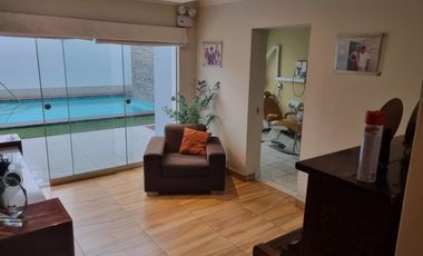 VENDO EXCELENTE LOCAL COMERCIAL EN AVENIDA IDEAL PARA EMPRESAS, CENTROS MEDICOS Y DENTALES, NEGOCIOS DIVERSOS.
