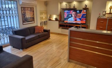 VENDO EXCELENTE LOCAL COMERCIAL EN AVENIDA IDEAL PARA EMPRESAS, CENTROS MEDICOS Y DENTALES, NEGOCIOS DIVERSOS.