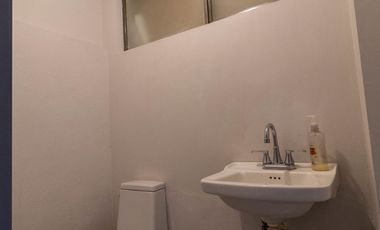 RENTA DE EDIFICIO JUNTO A LA PROCURADURÍA GENERAL DEL ESTADO, BOULEVARD FELIPE ANGELES