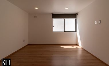 Casa en Renta, La Vista Residencial 3 Recamaras Cada una con baño completo, t:225 m2  C: 318 m2