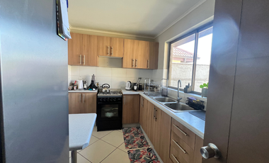 Venta de Casa de 76m2 en Valles del Country, Talca