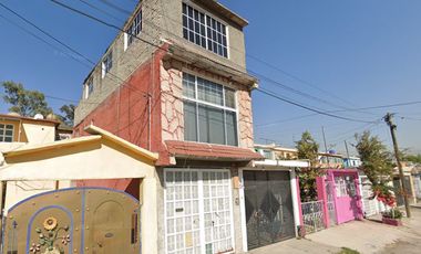 Casa en venta en Fuentes del Valle Tultitlán Edo Mex C.P. 54910