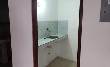 EN ALQUILER O VENTA EDIFICIO COMERCIAL EN EL CENTRO DE GUAYAQUIL