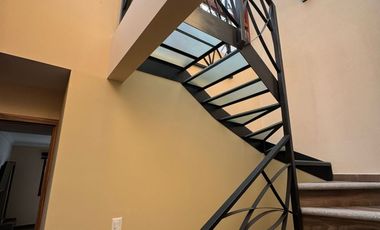 SE RENTA CASA AMUEBLADA 4 RECAMARAS FRACCIONAMIENTO LA CIMA SERVICIOS INCLUIDOS