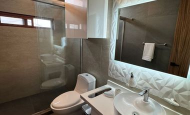 SE RENTA CASA AMUEBLADA 4 RECAMARAS FRACCIONAMIENTO LA CIMA SERVICIOS INCLUIDOS