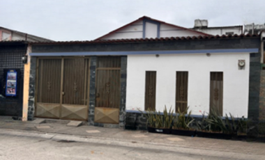 EN VENTA CASA 1 PLANTA EN CDLA. LAS TEJAS, AV 25 DE JULIO, SUR GYE