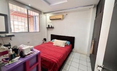 EN VENTA CASA 1 PLANTA EN CDLA. LAS TEJAS, AV 25 DE JULIO, SUR GYE