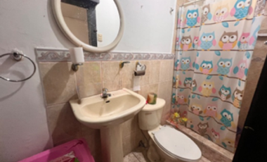 EN VENTA CASA 1 PLANTA EN CDLA. LAS TEJAS, AV 25 DE JULIO, SUR GYE
