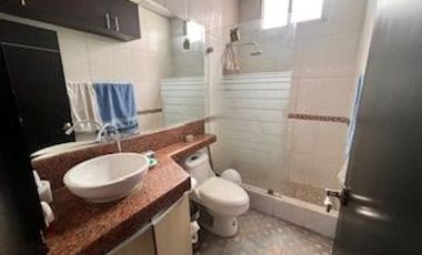 EN VENTA CASA 1 PLANTA EN CDLA. LAS TEJAS, AV 25 DE JULIO, SUR GYE