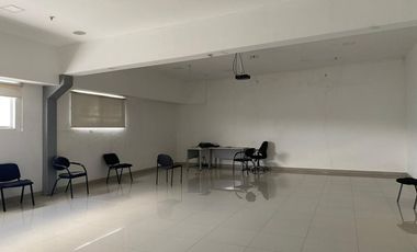 EN ALQUILER LOCAL COMERCIAL EN LA AURORA SAMBORONDÓN