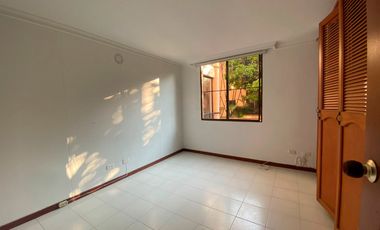 46485 Apartamento en Arriendo Loma del Escobero
