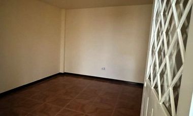 VENDO ESPECTACULAR CASA COMERCIAL 12 DE OCTUBRE -RENTANDO