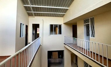 VENDO ESPECTACULAR CASA COMERCIAL 12 DE OCTUBRE -RENTANDO