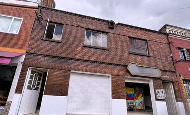 VENDO ESPECTACULAR CASA COMERCIAL 12 DE OCTUBRE -RENTANDO
