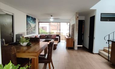 💥 VENDO 💥 Espectacular casa Dúplex en Barrio la Asunción - Copacabana