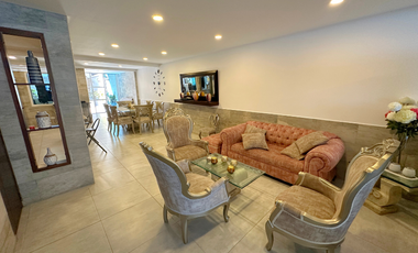 amplia casa a la venta con piscina en la vereda vanguardia