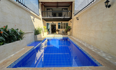 amplia casa a la venta con piscina en la vereda vanguardia