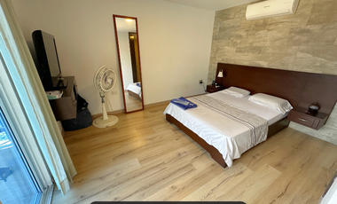 amplia casa a la venta con piscina en la vereda vanguardia